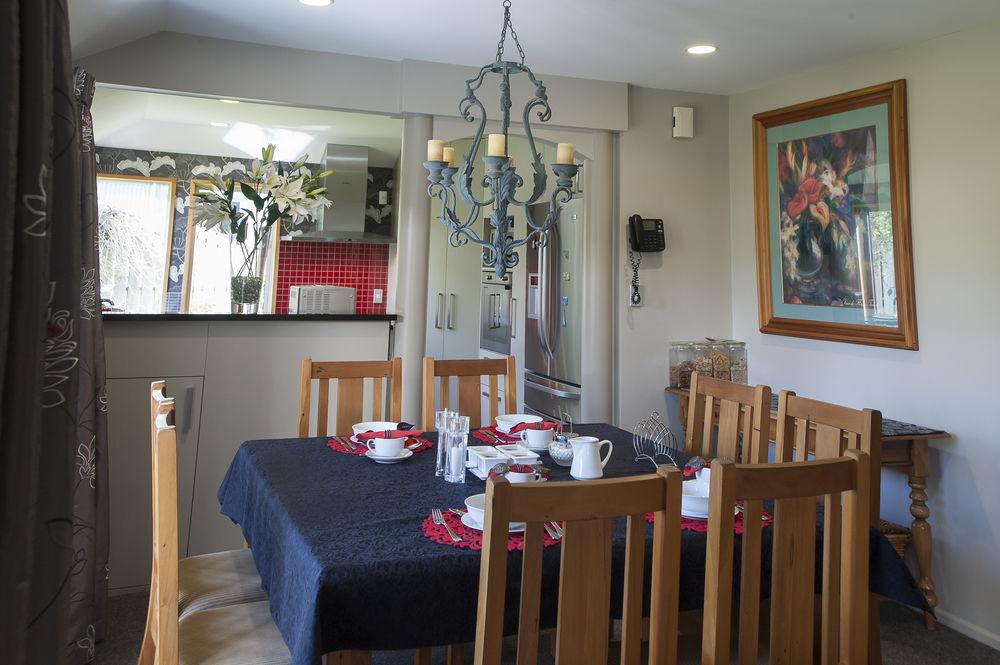 Blue Ridge Studios And Bed & Breakfast Te Anau Exterior photo